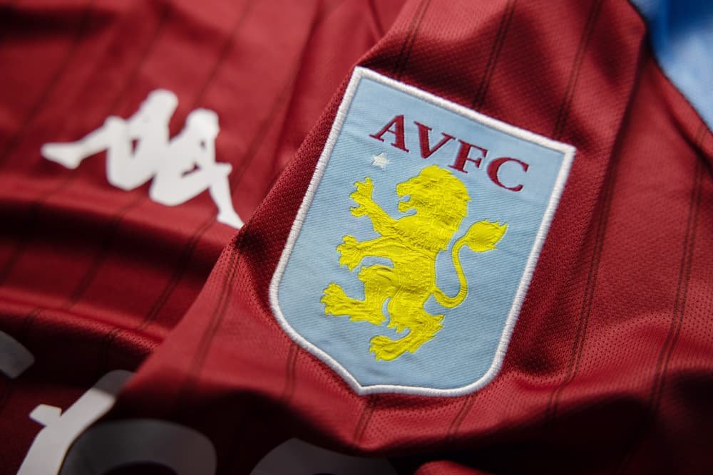 Aston Villa: Hành Trình Vinh Quang và Những Thăng Trầm Của Một Ông Lớn Bóng Đá Anh