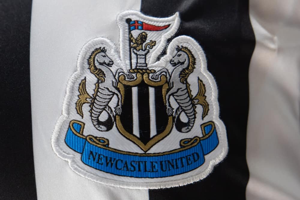 Newcastle United: Lịch Sử, Vinh Quang và Niềm Tự Hào Của “Chích Chòe”