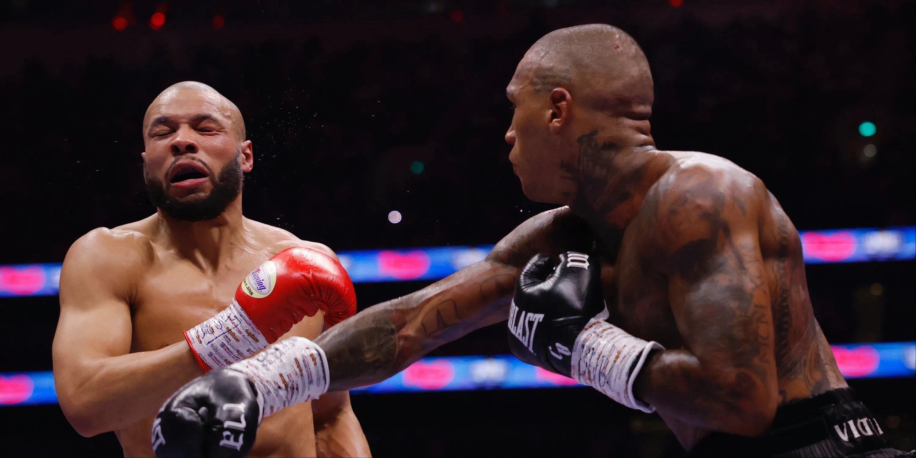 Conor Benn tung đòn hiểm hóc về phía Chris Eubank Jr