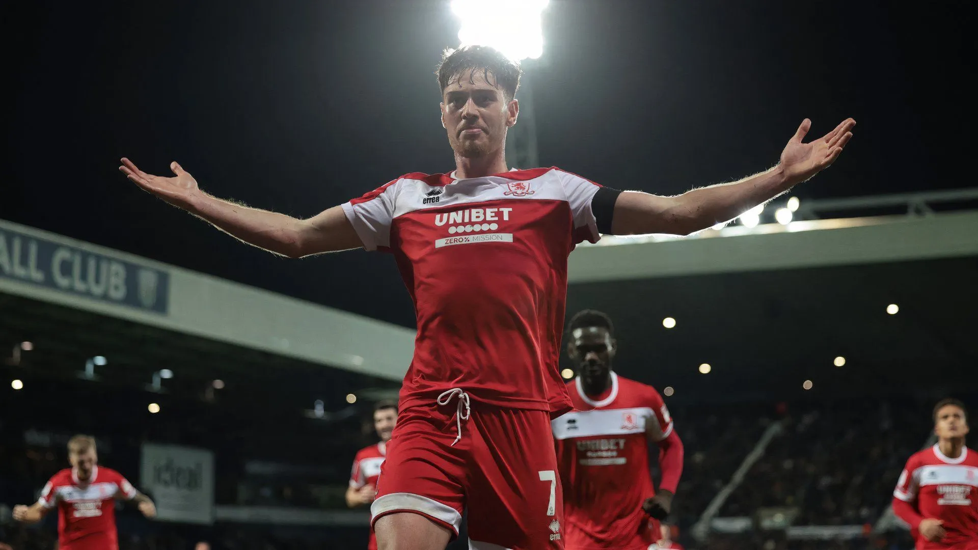 Hayden Hackney tiền vệ trung tâm của Middlesbrough