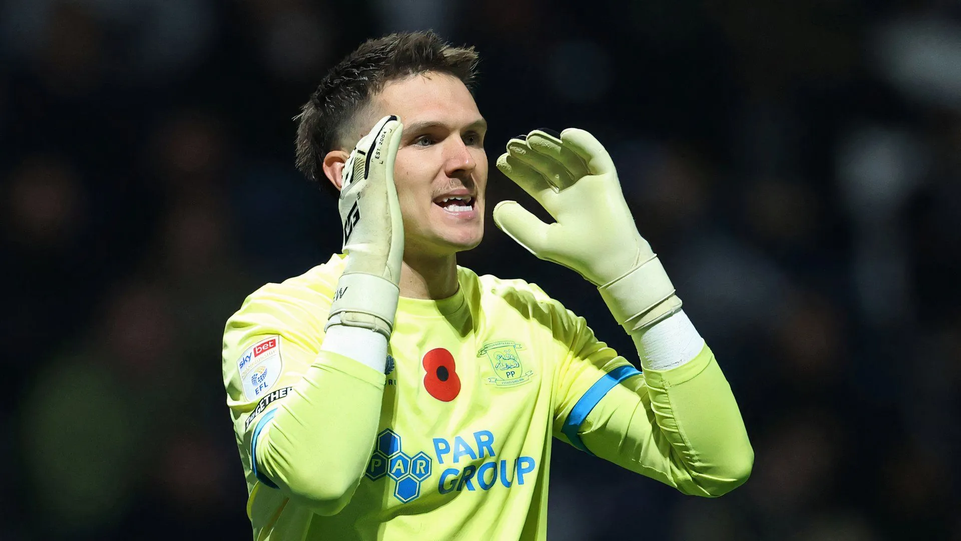 Thủ môn Freddie Woodman của Preston North End đang cân nhắc tương lai