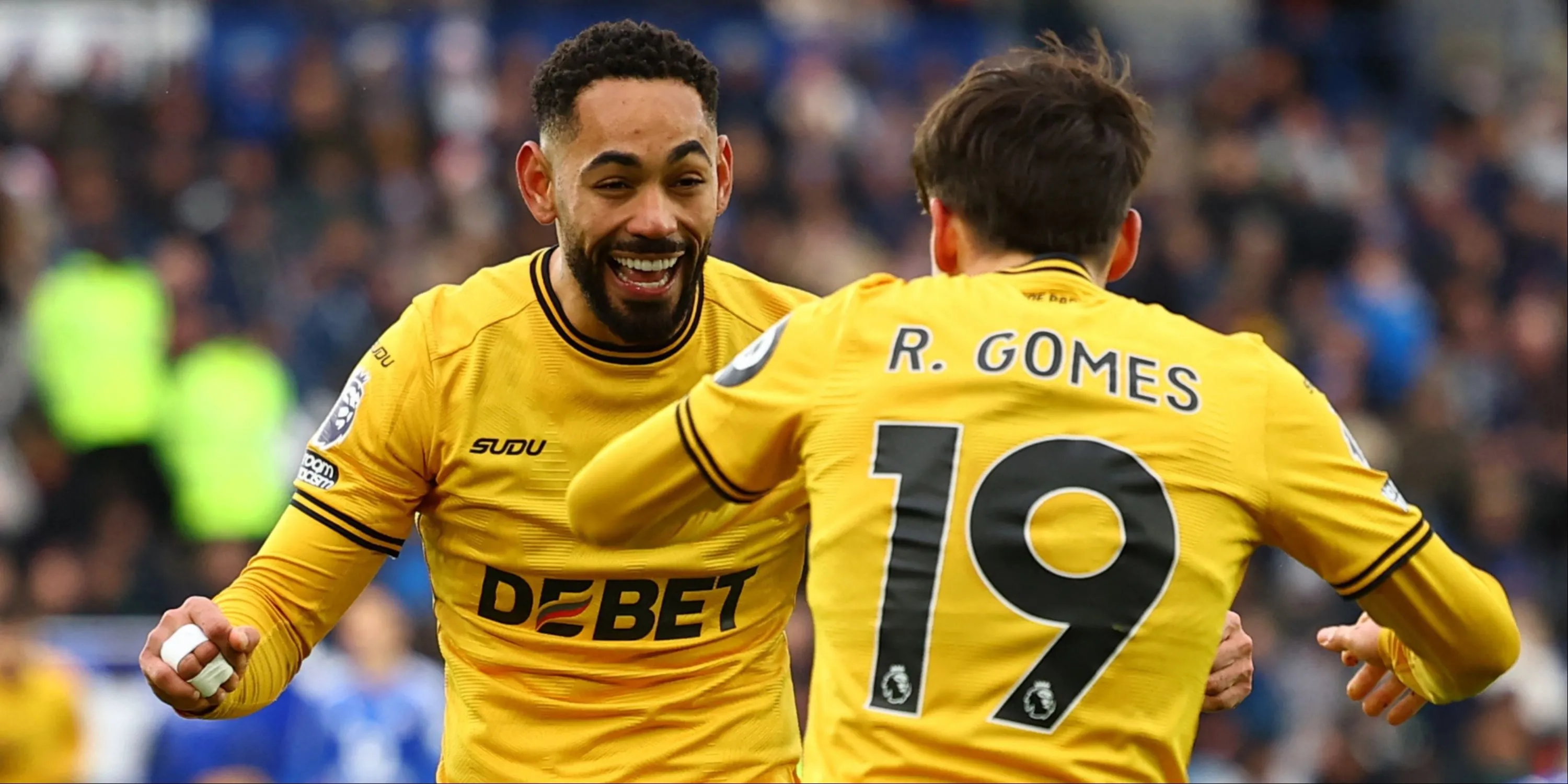 Tiền đạo Matheus Cunha ăn mừng bàn thắng cho Wolves