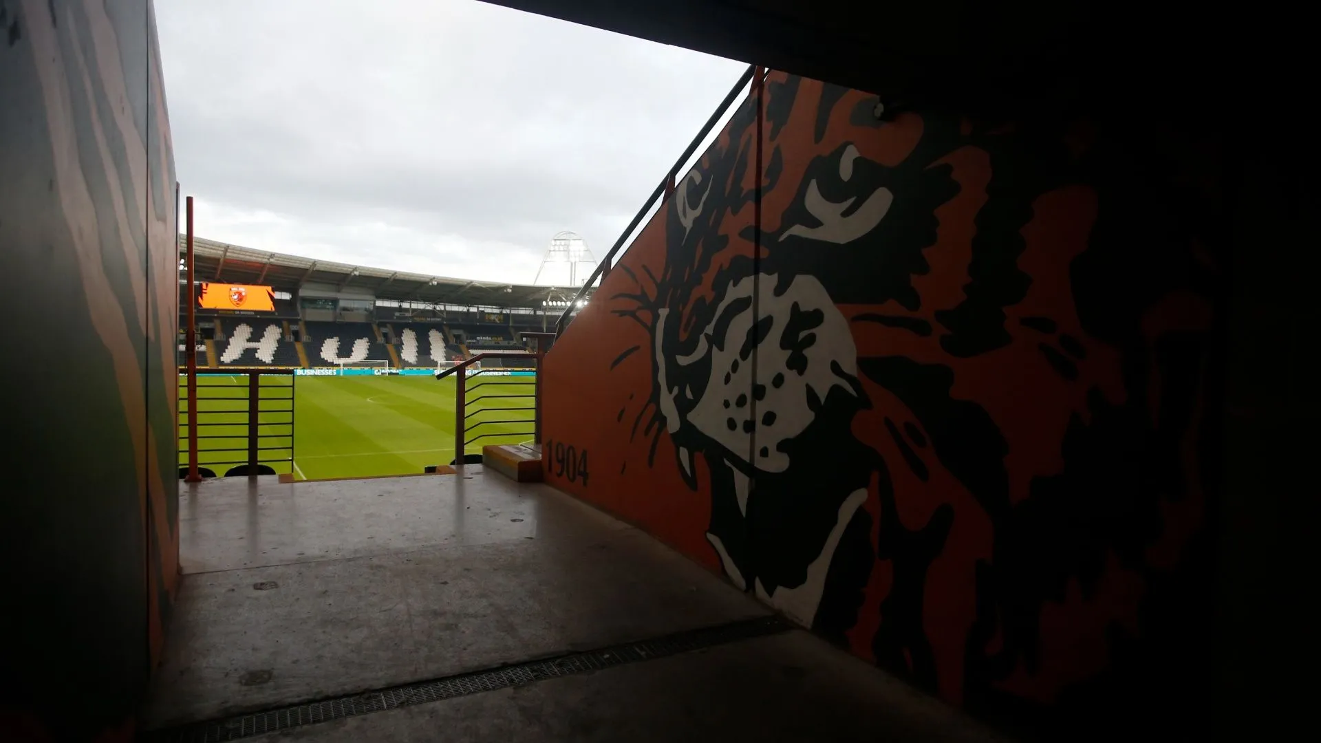 Toàn cảnh sân vận động MKM trước trận đấu Hull City vs Derby County