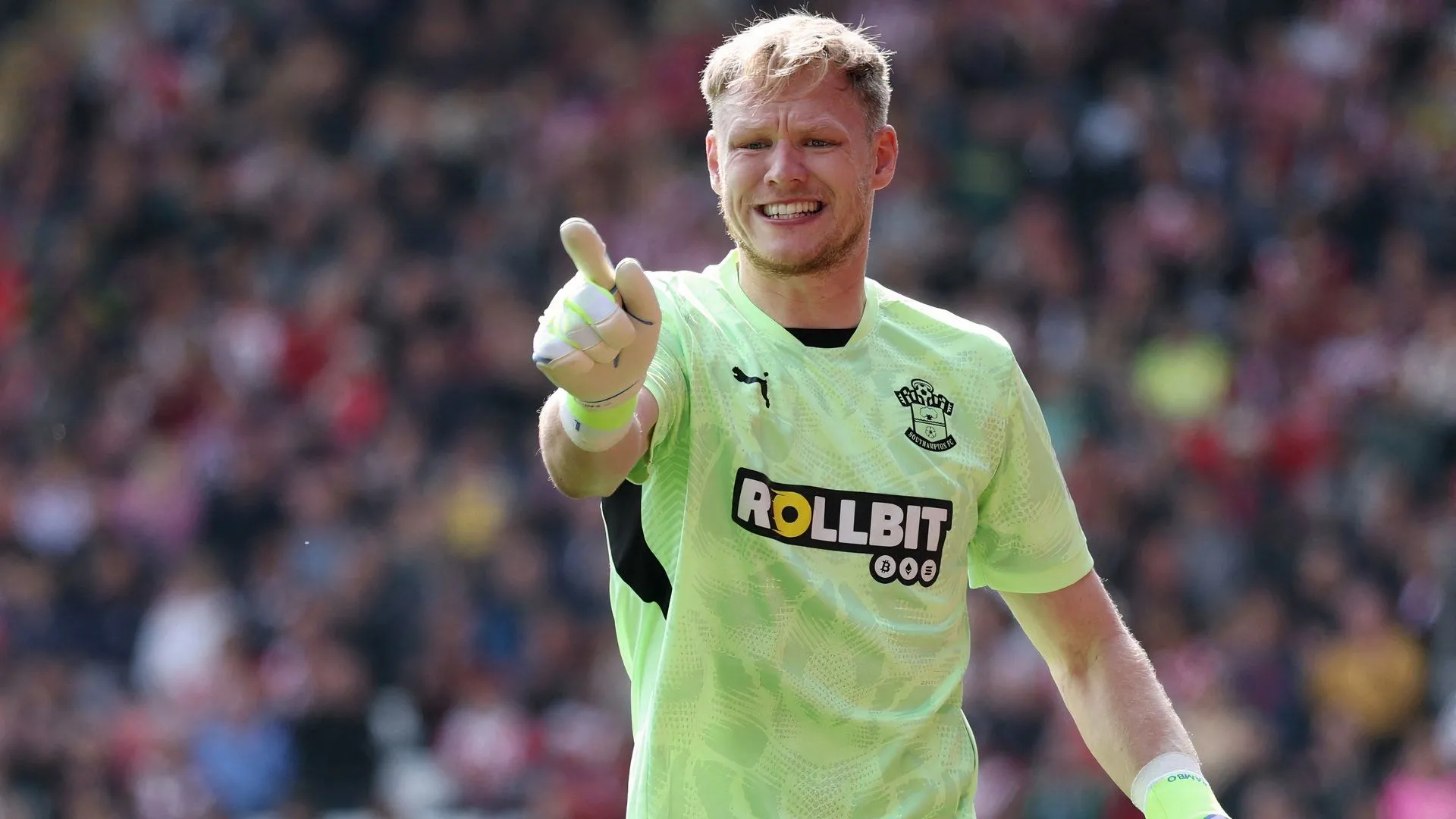 Tương lai Mustapha Bundu: Plymouth Argyle đề nghị hợp đồng mới