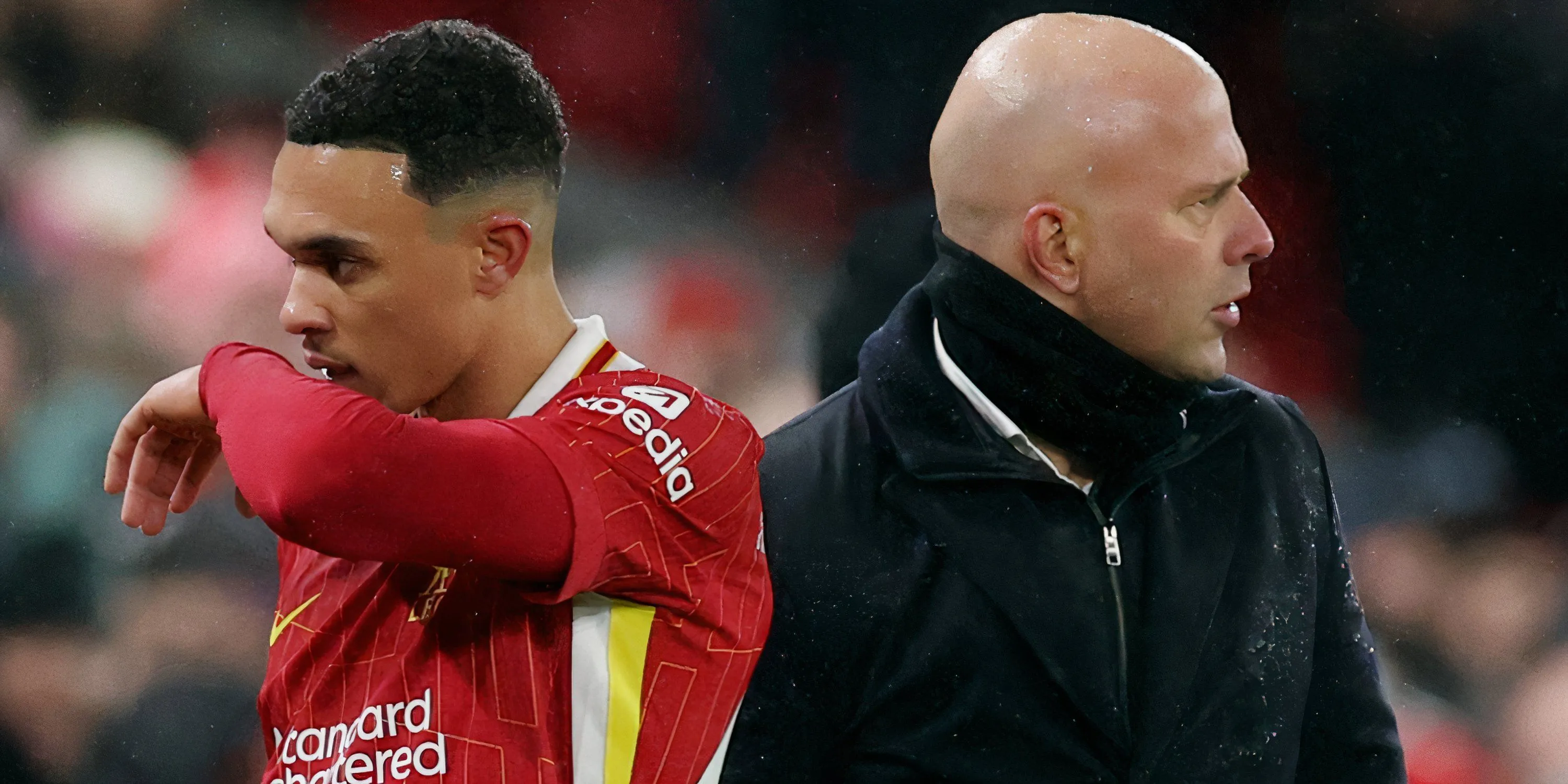 HLV Arne Slot và logo Liverpool cùng các mục tiêu chuyển nhượng tiềm năng
