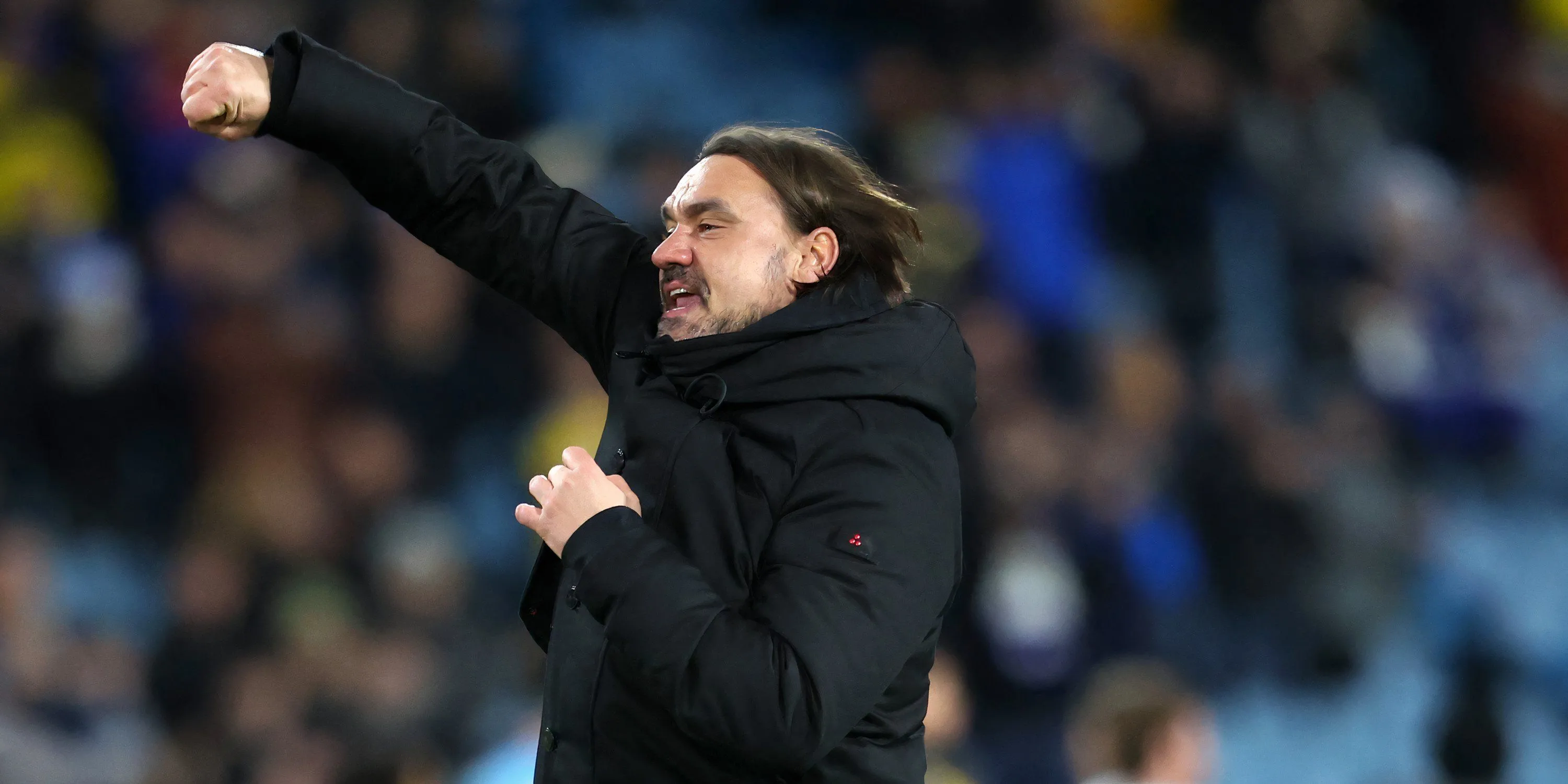 HLV Daniel Farke của Leeds United trên sân tập