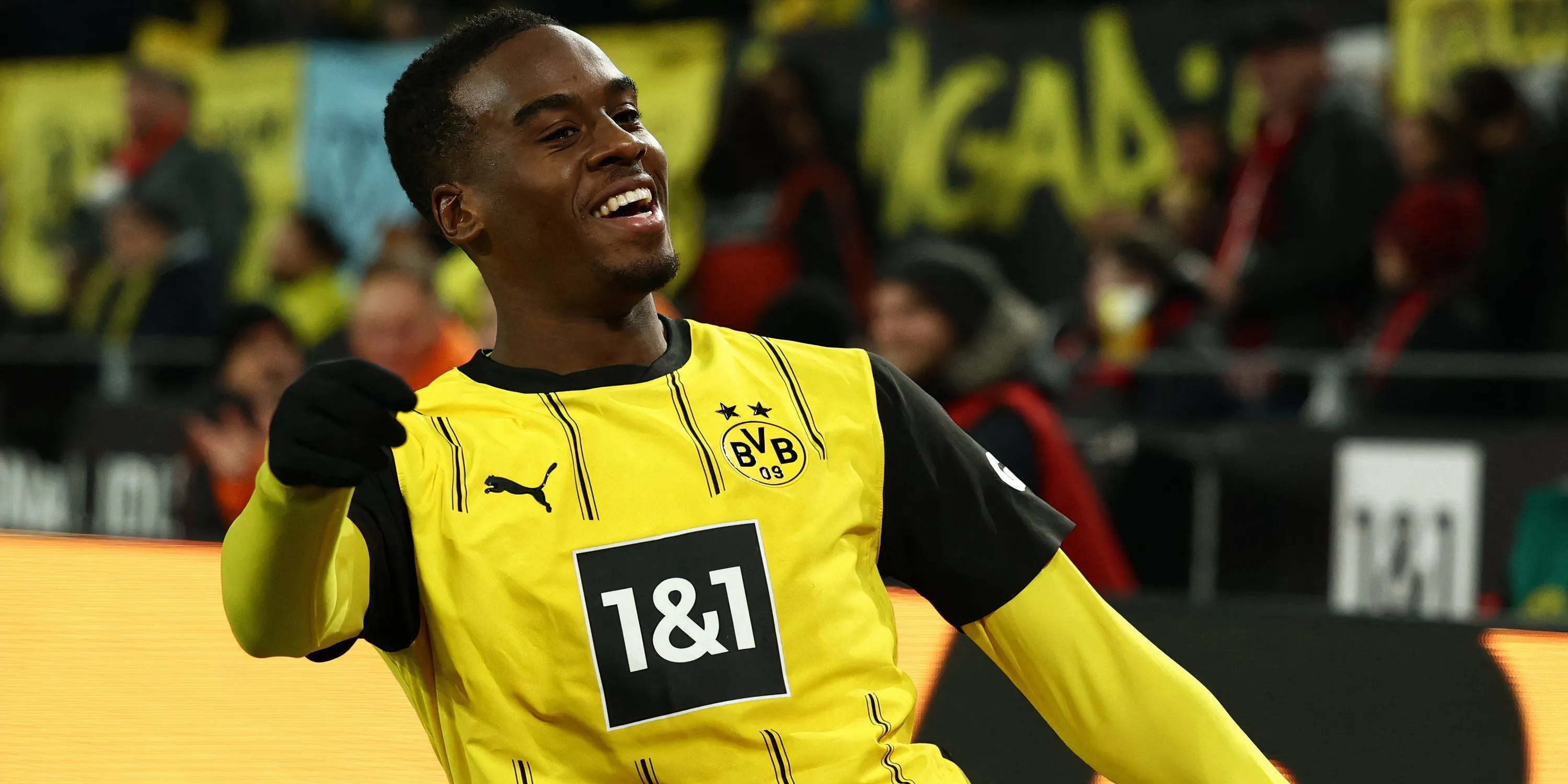 Jamie Gittens trong màu áo Borussia Dortmund