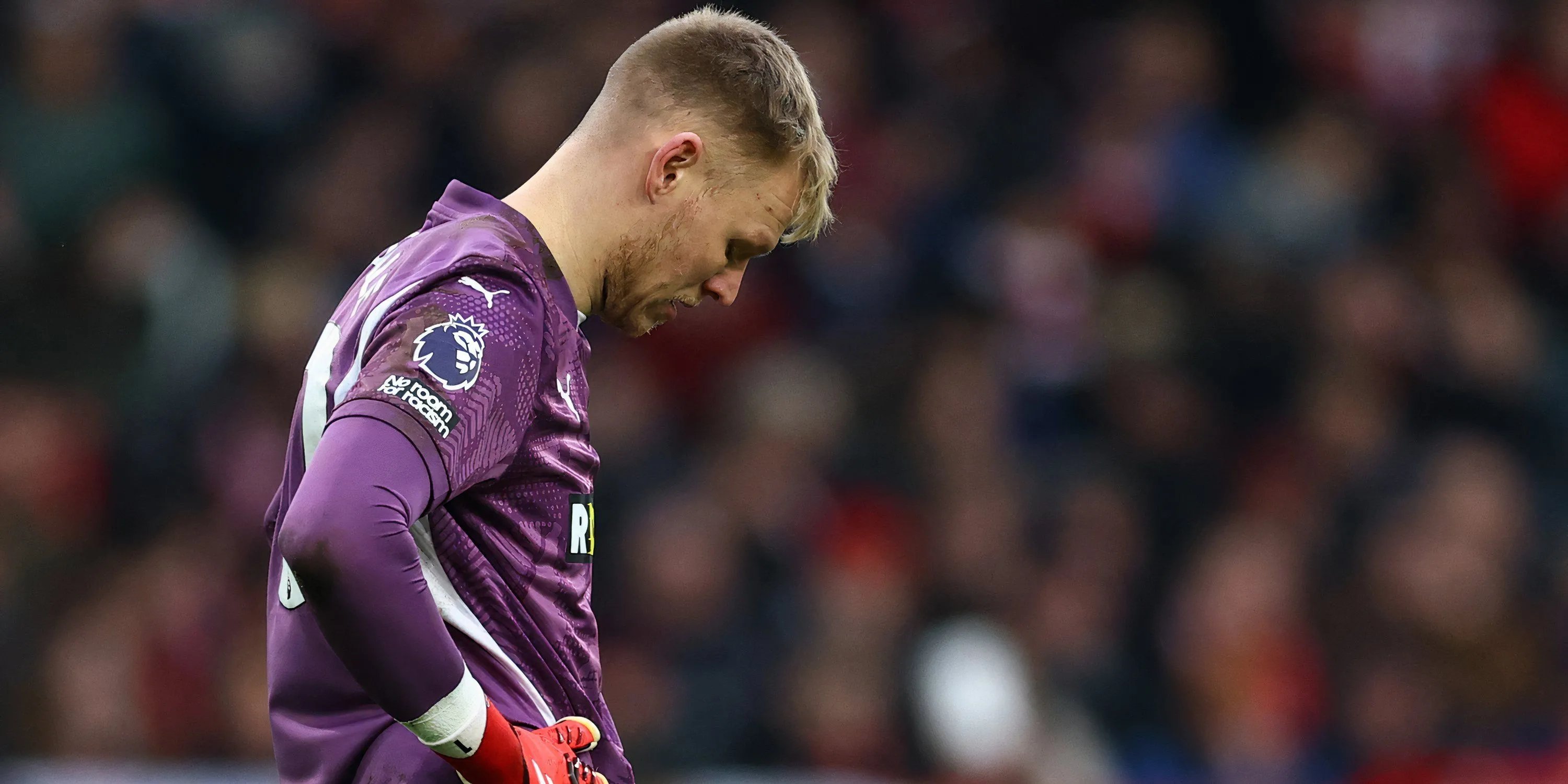 Thủ môn Aaron Ramsdale trong màu áo Southampton mùa giải Ngoại hạng Anh