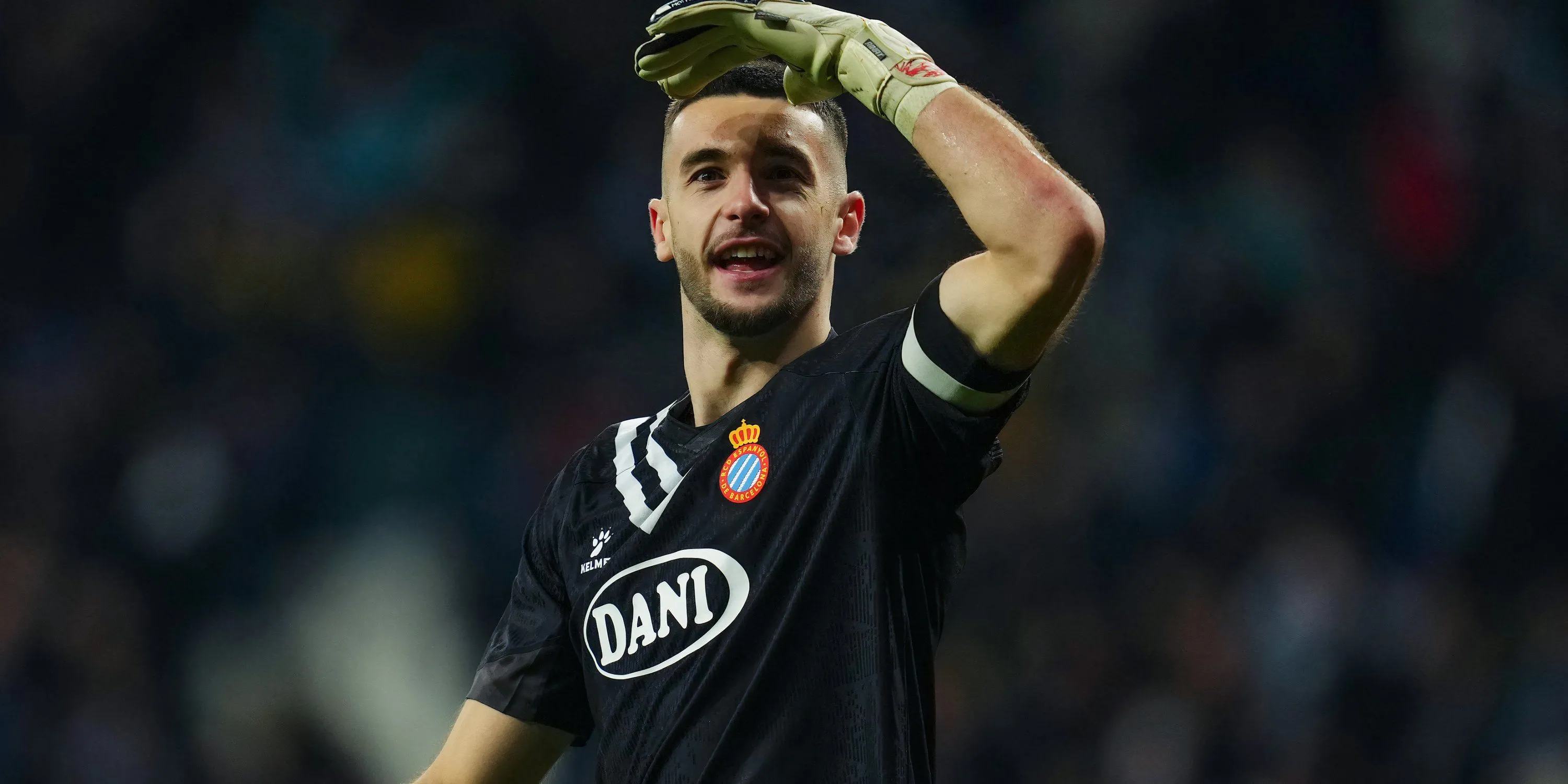 Thủ môn Joan Garcia trong màu áo Espanyol, mục tiêu chuyển nhượng của Newcastle.
