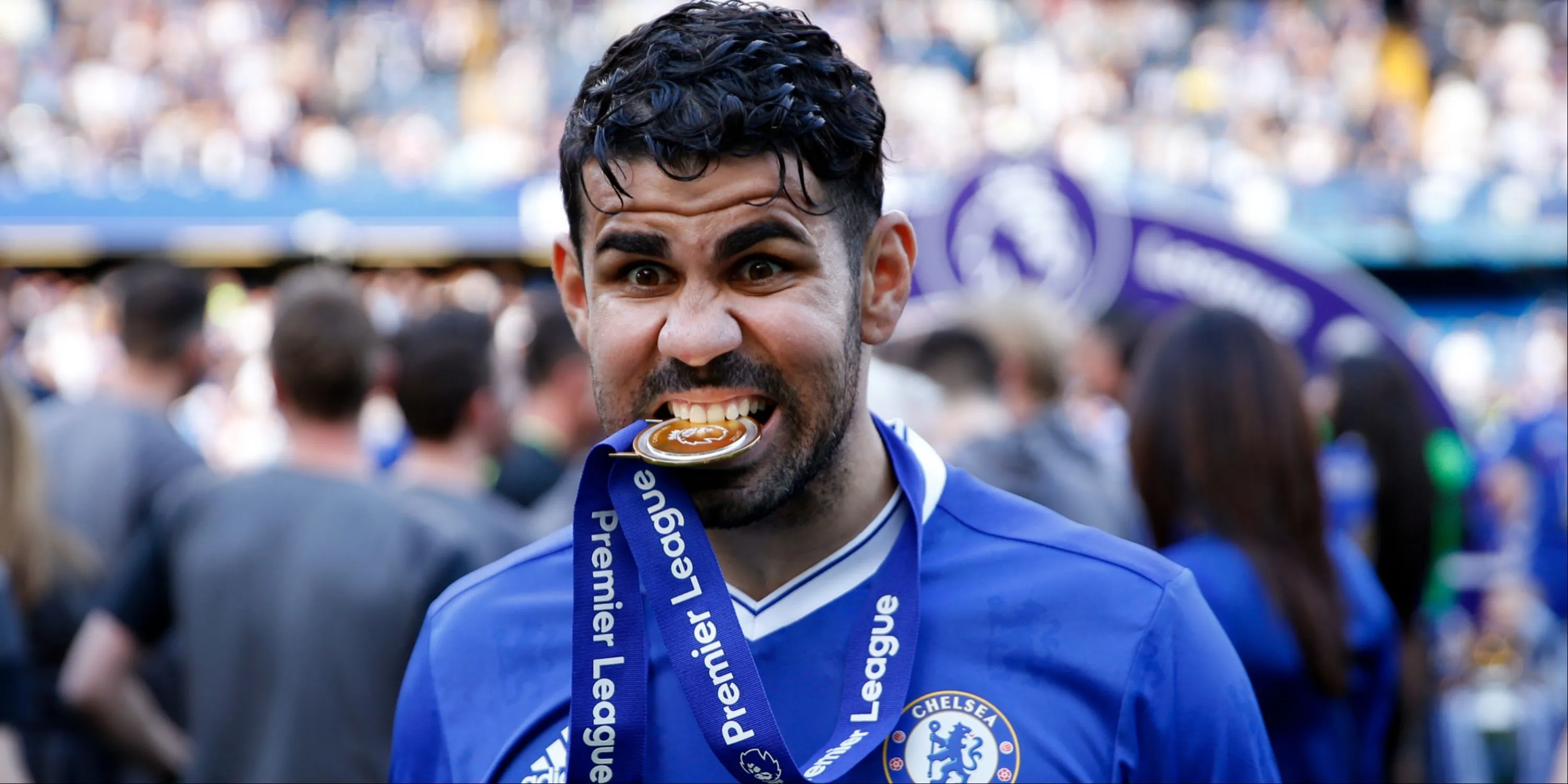 Tiền đạo Diego Costa thi đấu máu lửa trong màu áo Chelsea tại Ngoại hạng Anh