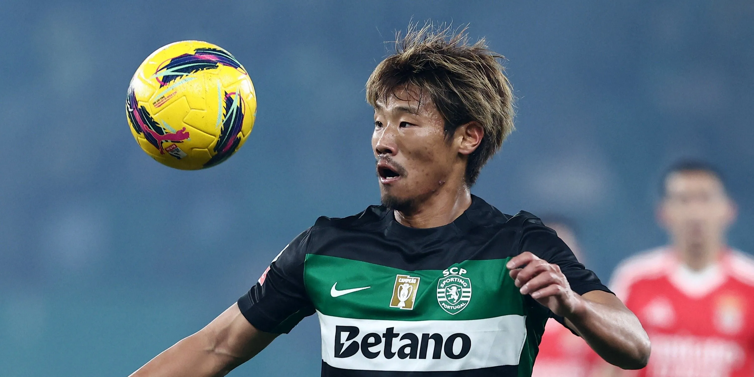 Tiền vệ Hidemasa Morita trong màu áo Sporting CP