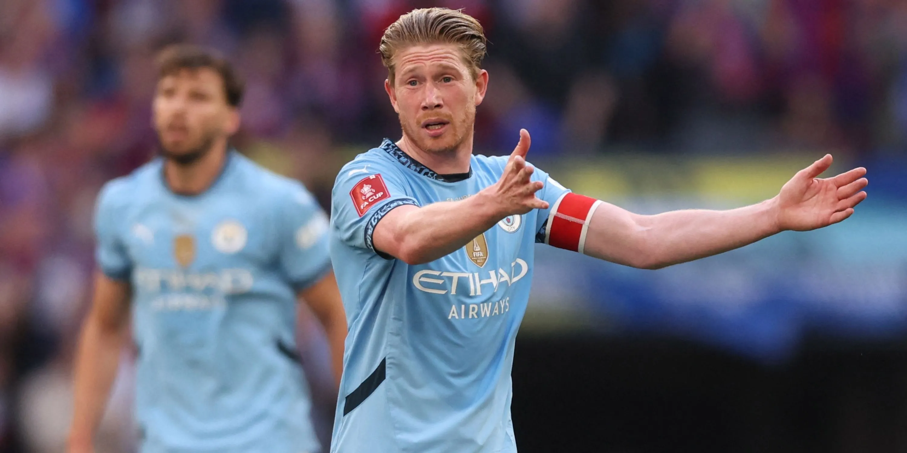 Tổng hợp phản ứng của người hâm mộ Man City trên mạng xã hội về De Bruyne sau chung kết FA Cup