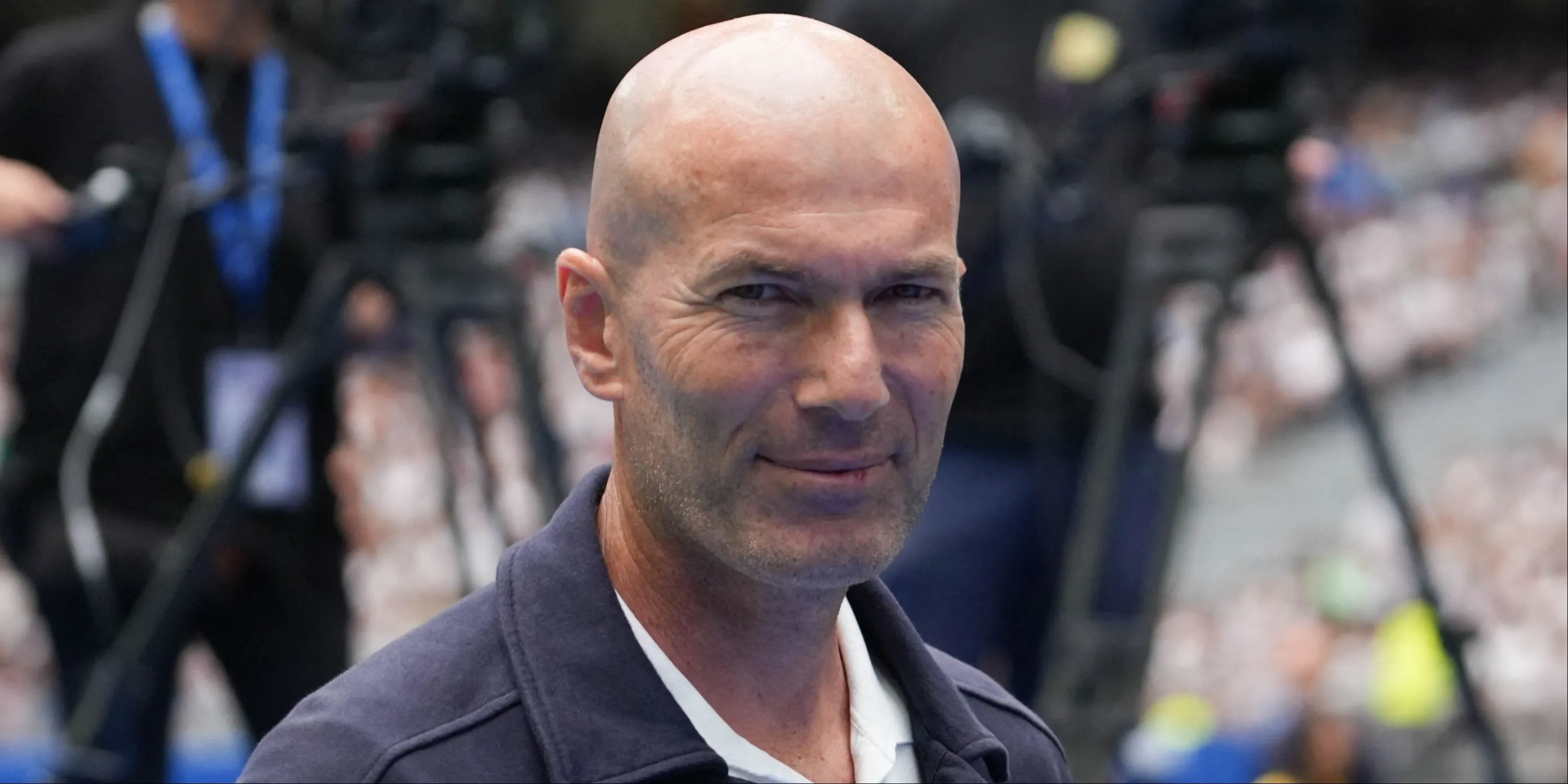 Zinedine Zidane lịch lãm thời còn làm HLV Real Madrid