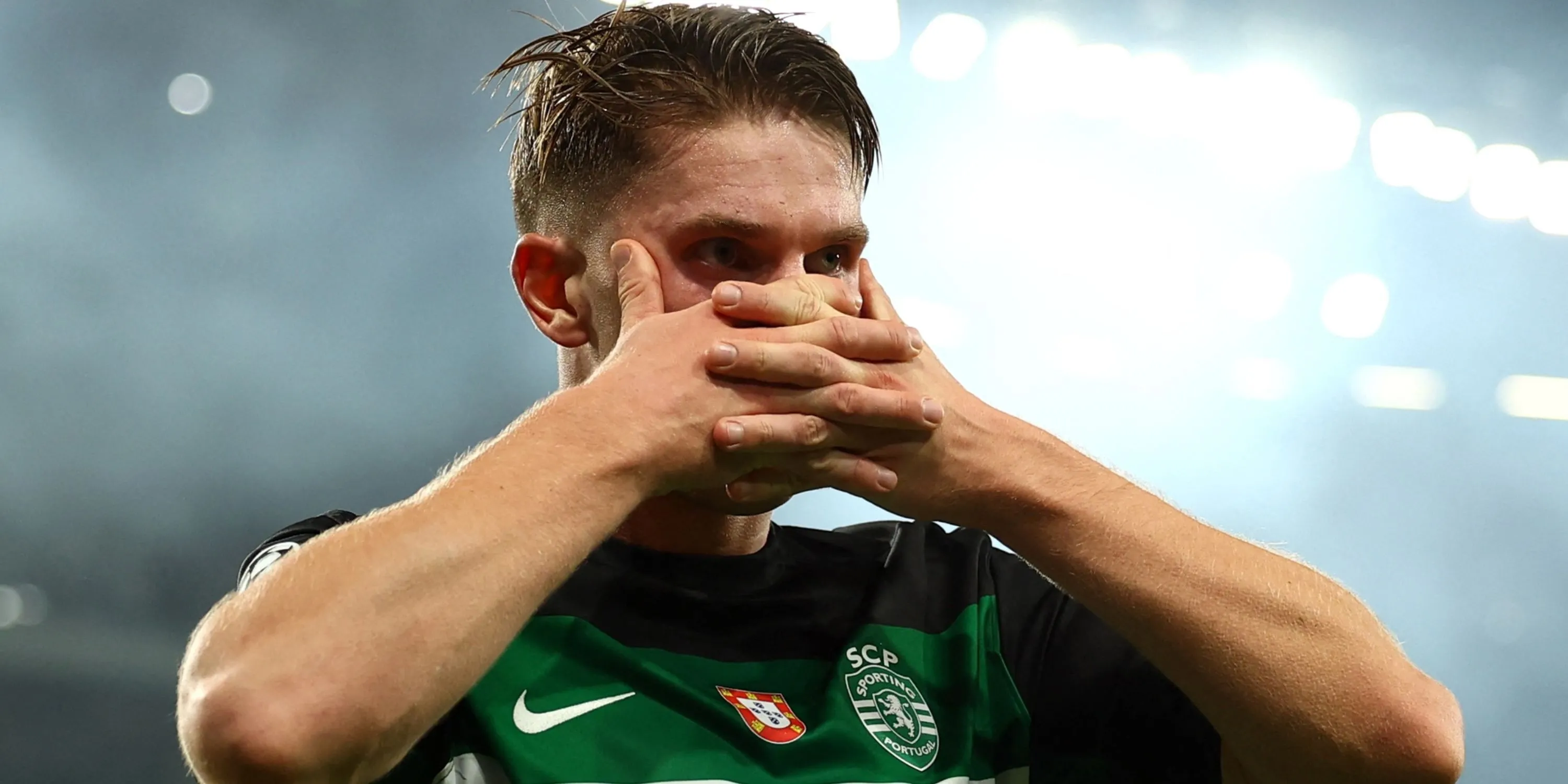 Viktor Gyokeres ăn mừng bàn thắng trong màu áo Sporting