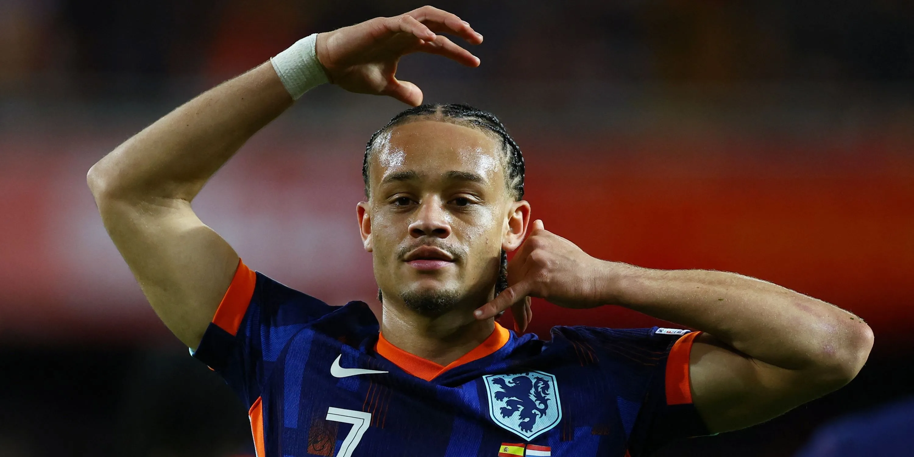 Xavi Simons ăn mừng bàn thắng trong màu áo đội tuyển Hà Lan