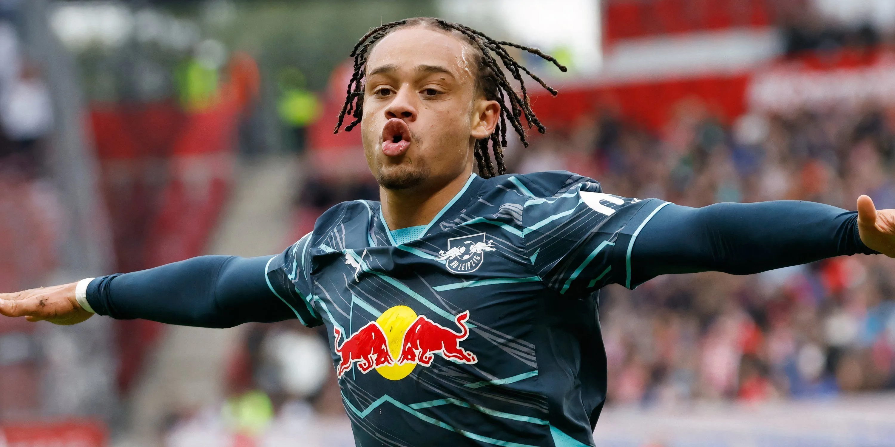 Xavi Simons của RB Leipzig