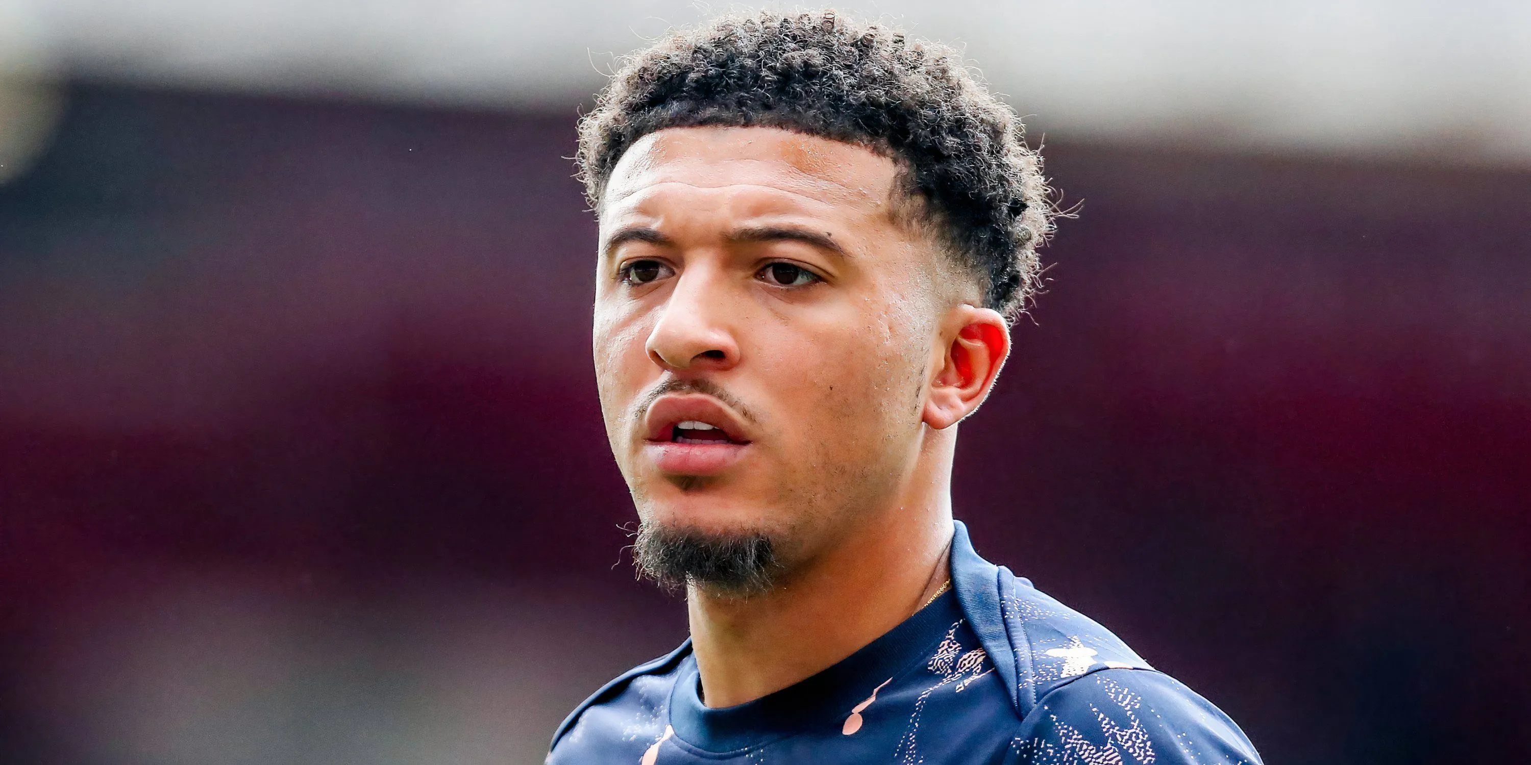 Jadon Sancho trong buổi khởi động cùng Chelsea, tiền vệ đang là mục tiêu chuyển nhượng của Borussia Dortmund và Manchester United đã hạ giá bán.