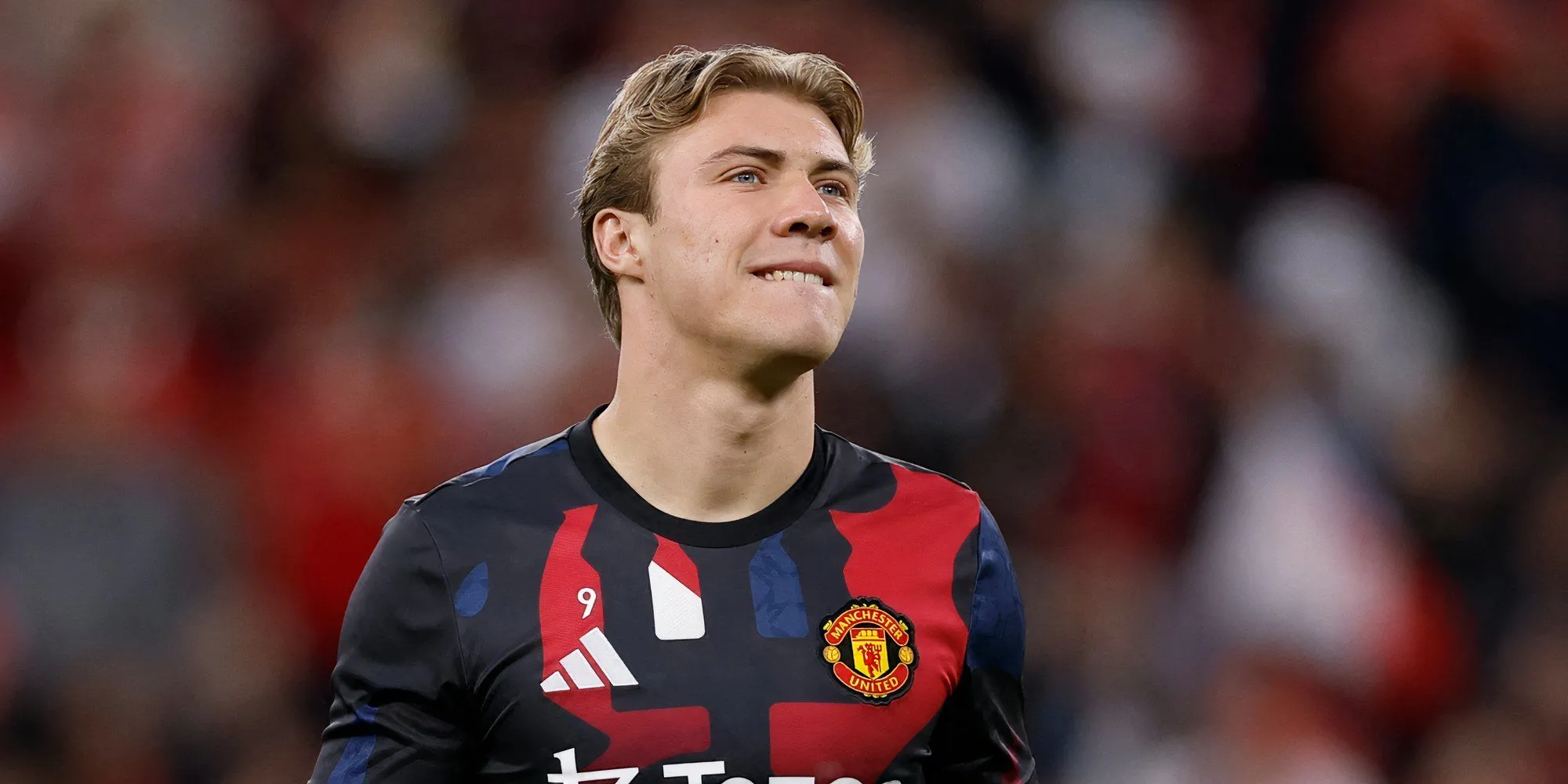 Rasmus Hojlund ghi bàn trong trận giao hữu Man Utd gặp Bournemouth