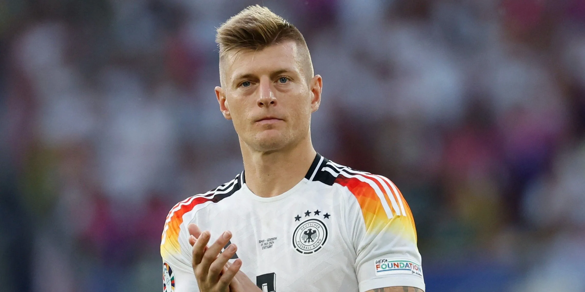 Toni Kroos, tiền vệ tài hoa của Real Madrid và Đức, được nhiều người hâm mộ theo dõi trên Instagram.