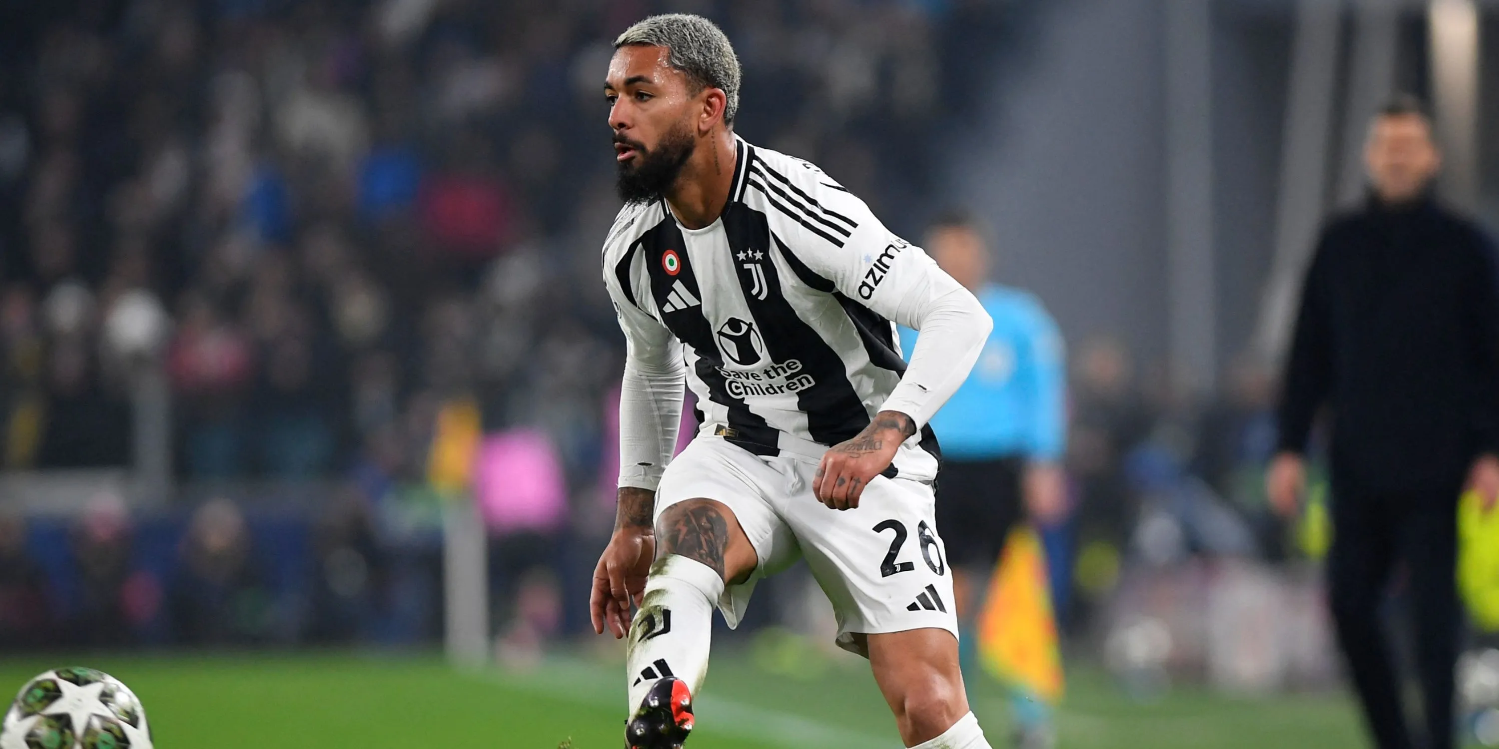 Douglas Luiz, mục tiêu chuyển nhượng hàng đầu của Everton ở vị trí tiền vệ trung tâm