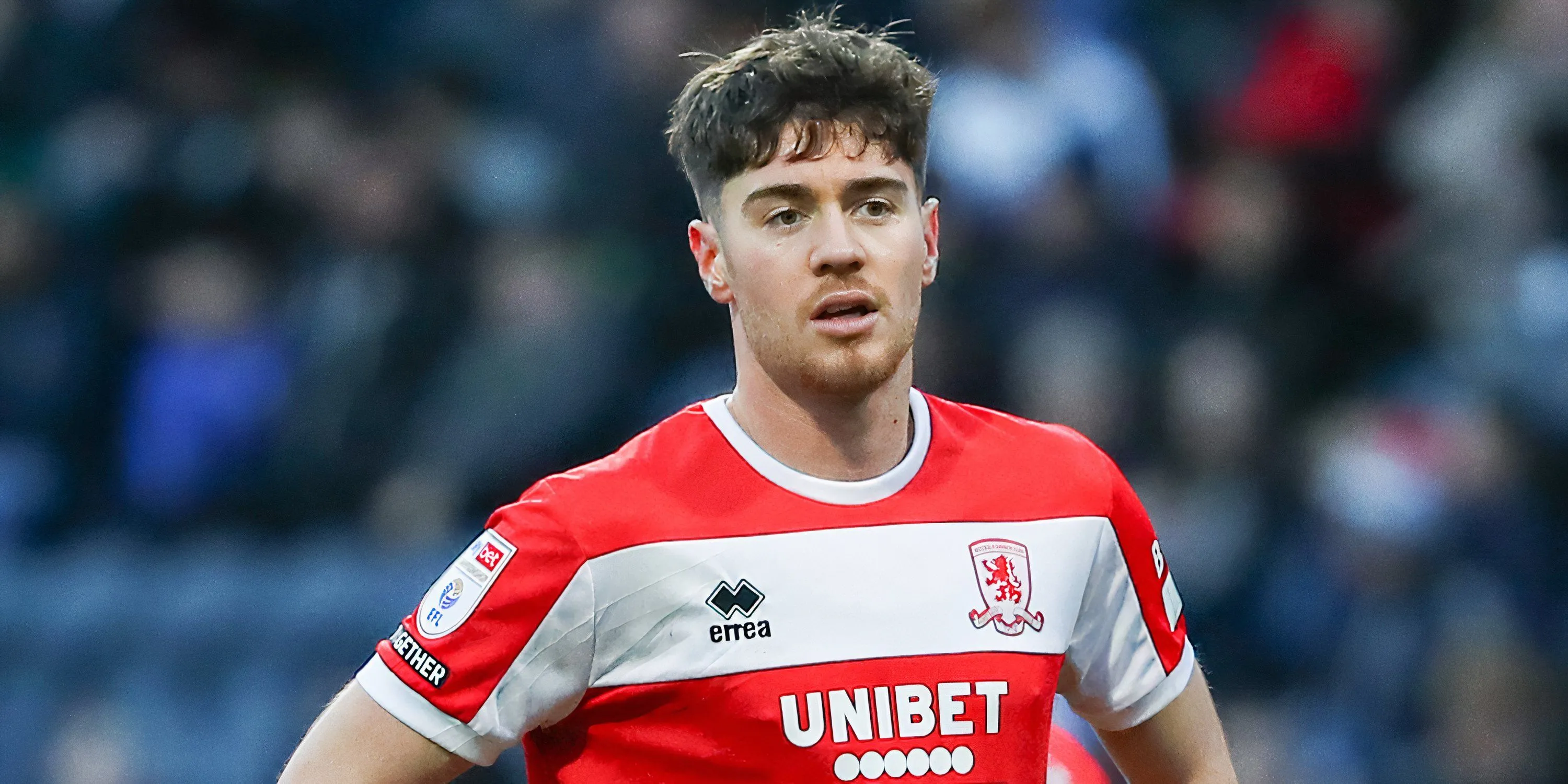Hayden Hackney trong pha tranh chấp bóng khi thi đấu cho Middlesbrough tại Championship