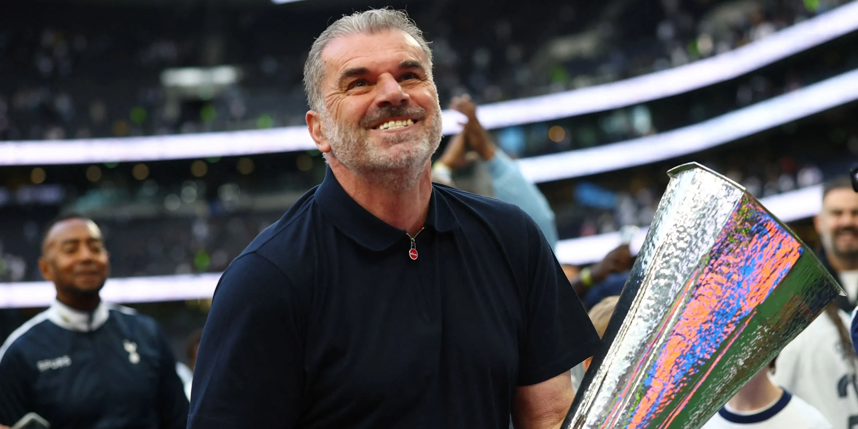 Huấn luyện viên Ange Postecoglou trong trang phục Tottenham tại Premier League