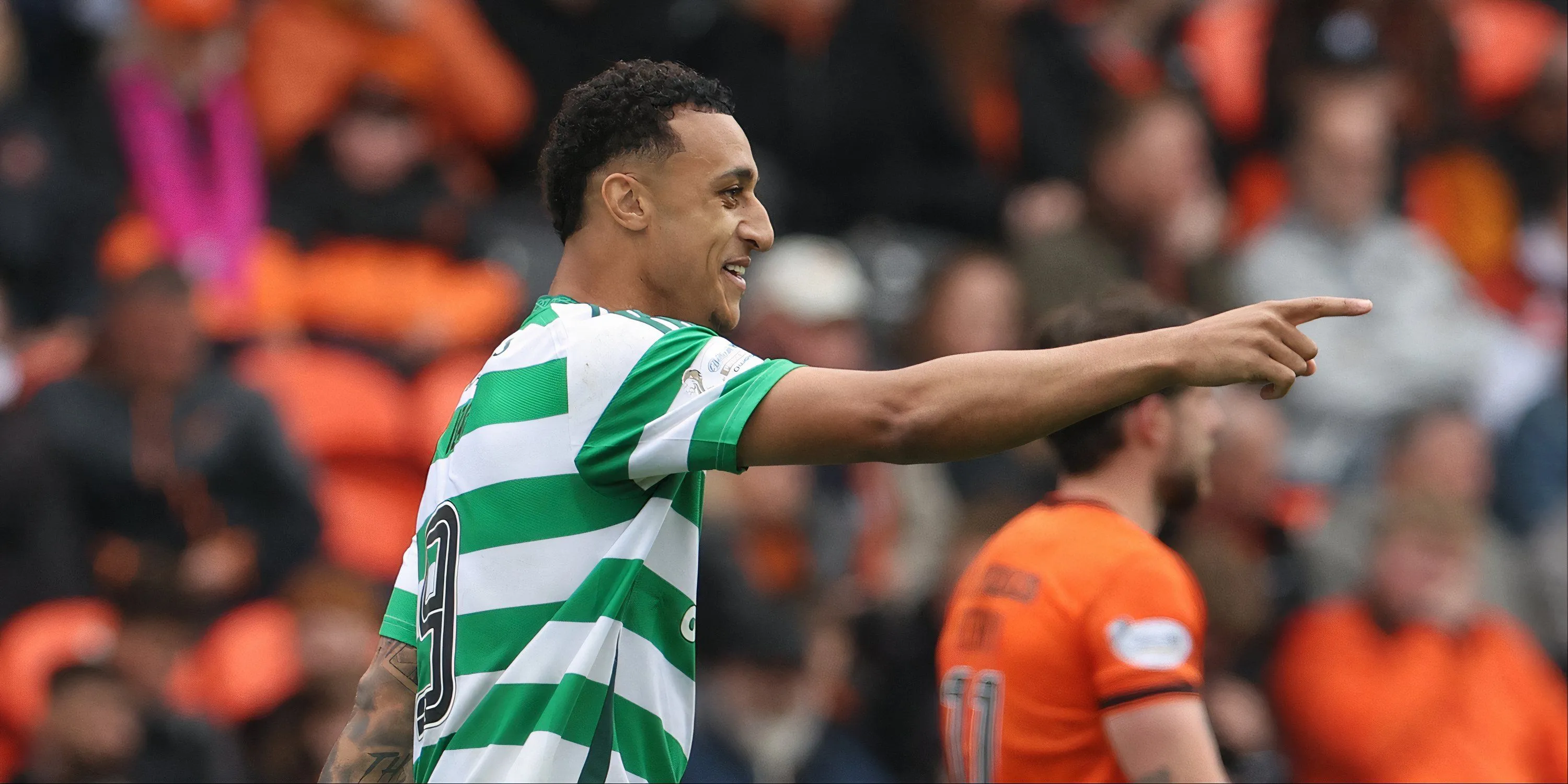 Tiền đạo Adam Idah của Celtic trong trận đấu ra quân mùa giải mới gặp St Mirren