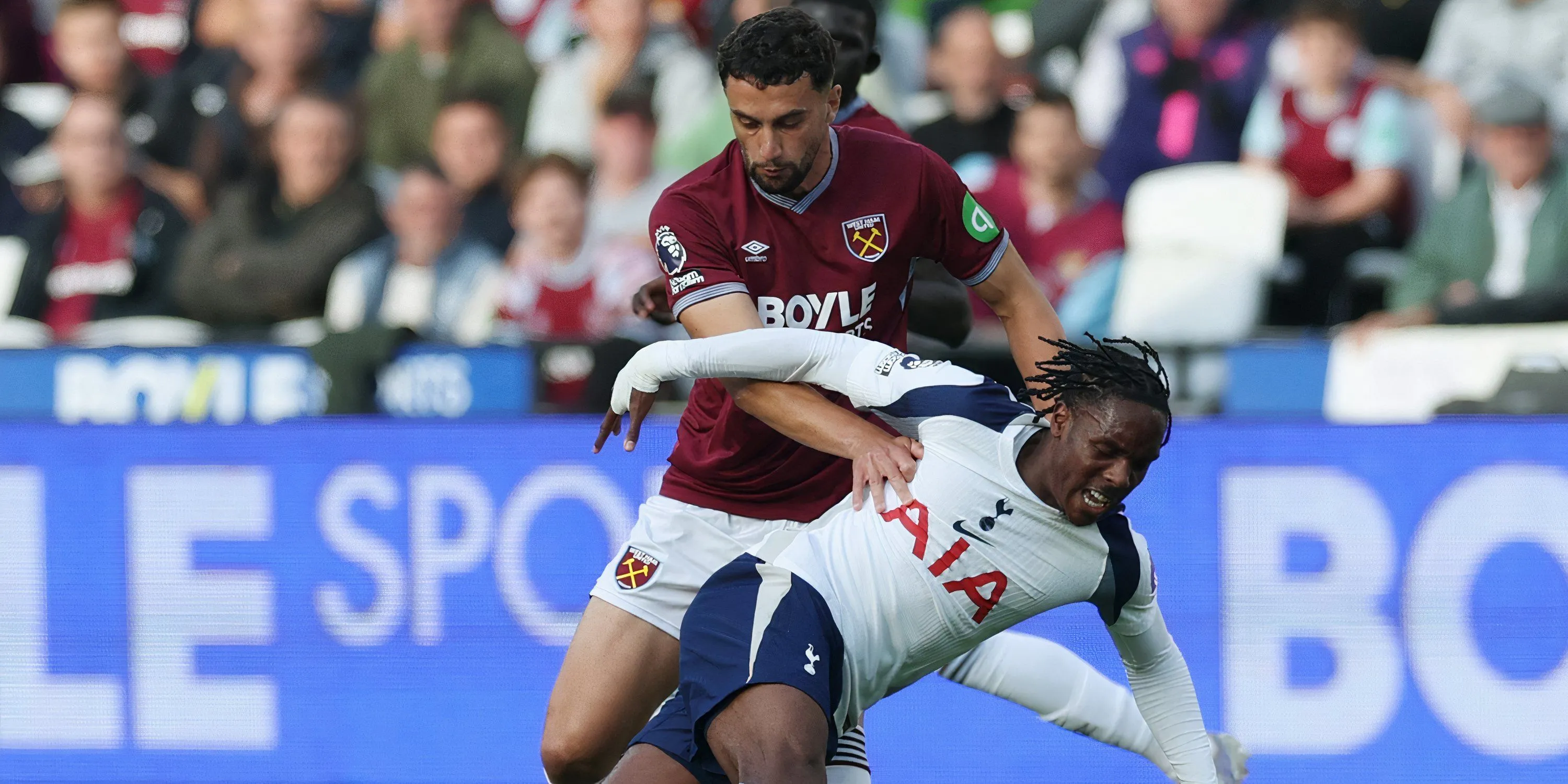 Max Kilman trong màu áo West Ham, ảnh phóng sự trận đấu